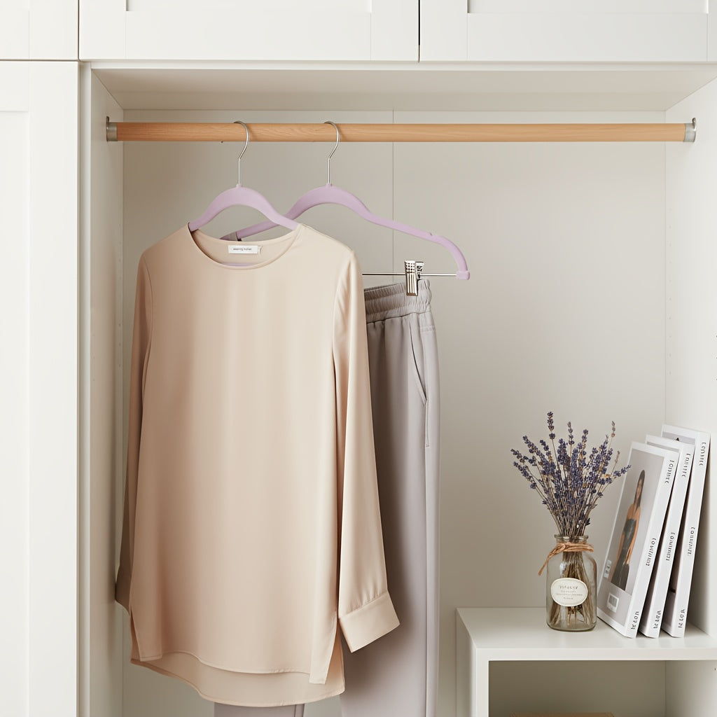 20\u002F30\u002F50pcs Velvet Hangers, Adjustable Non-Slip Pants\u002FSkirt Clips, Heavy-Duty, Hangers with Clips, Pants Hangers, Hangers for Clothes, Suitable for Pants, Skirts, Coats, Dresses - Sturdy and Durable